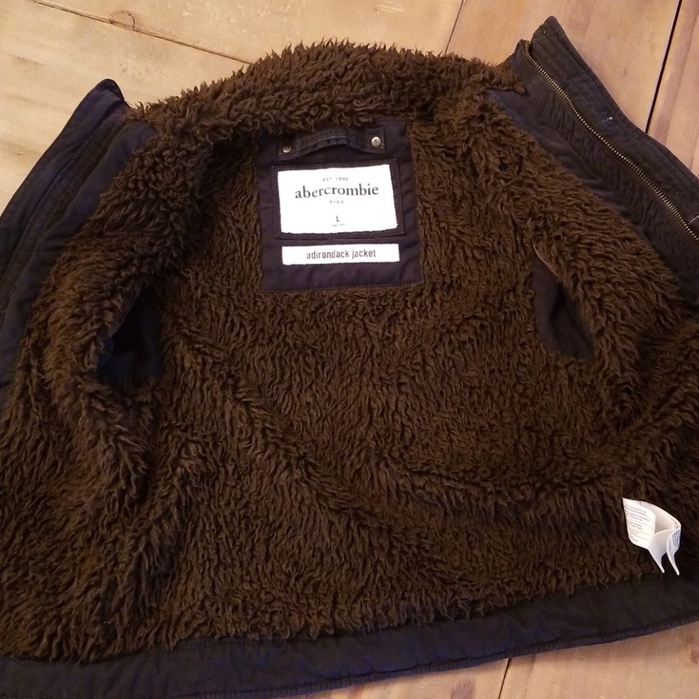 Like new abercrombie Adirondack jacket - Picture 2 of 8
